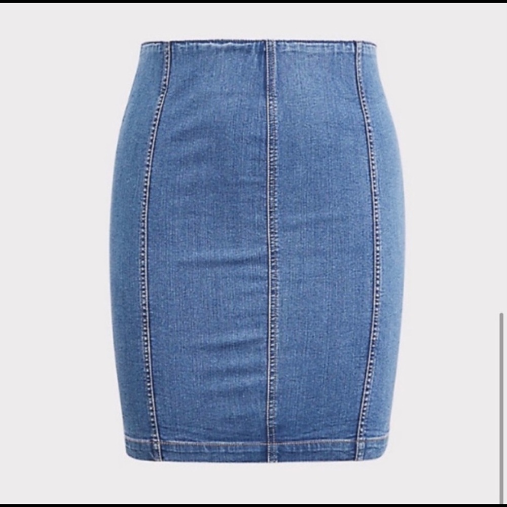 Torrid denim jeans mini pencil skirt NWT stretchy